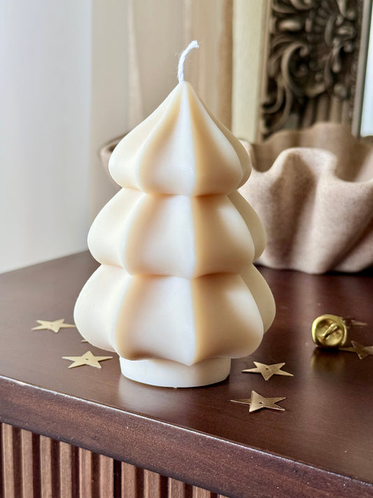 Handgemachte Weihnachtsbaum Kerze aus Sojawachs