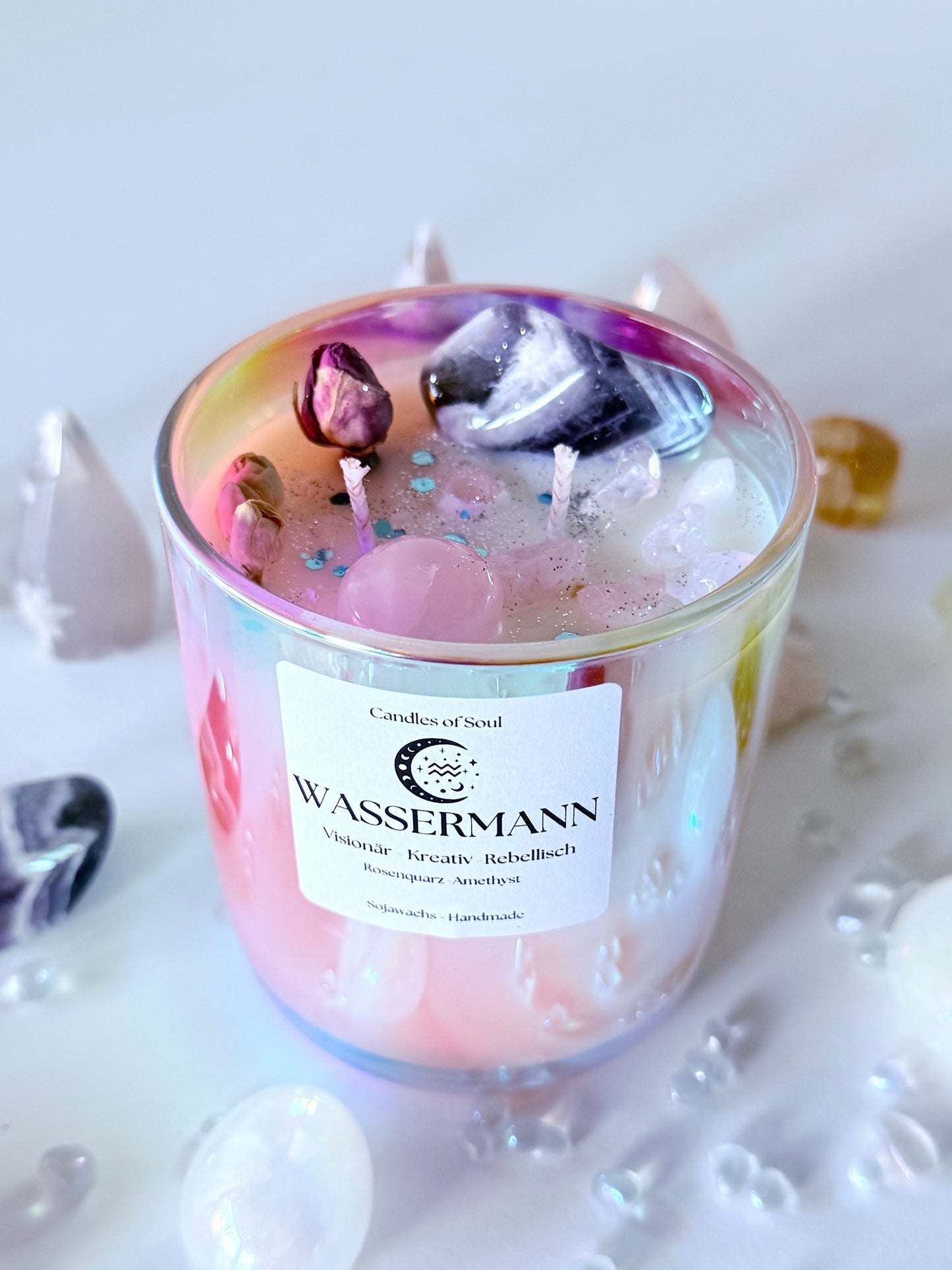 Wassermann Sternzeichen-Kerze | Amethyst & Rosenquarz | Handgemachte Edelsteinkerze