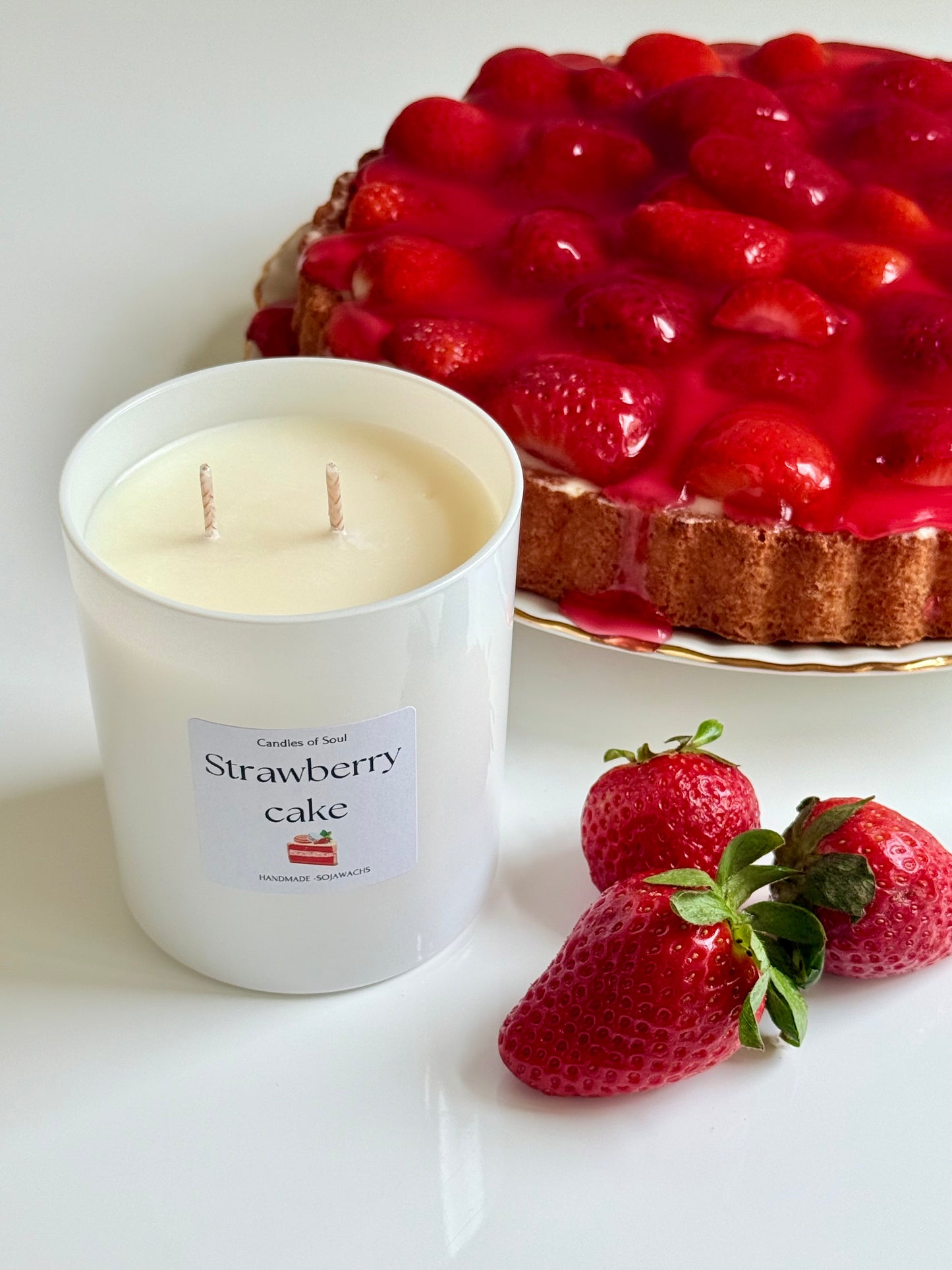 Vegane Duftkerze mit Doppeldocht und süßem Erdbeercreme-Duft – perfekt als Geschenk