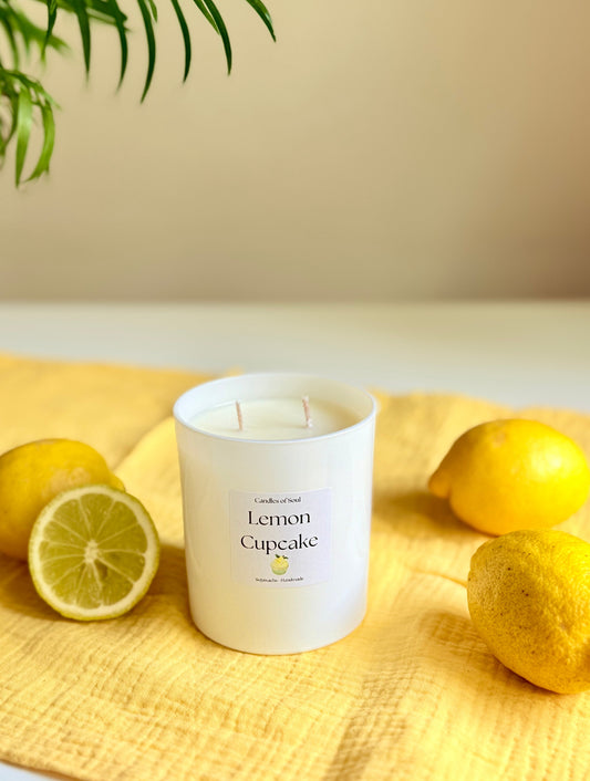 Vegane Duftkerze mit süßem Zitronen-Cupcake-Duft – Candles of Soul