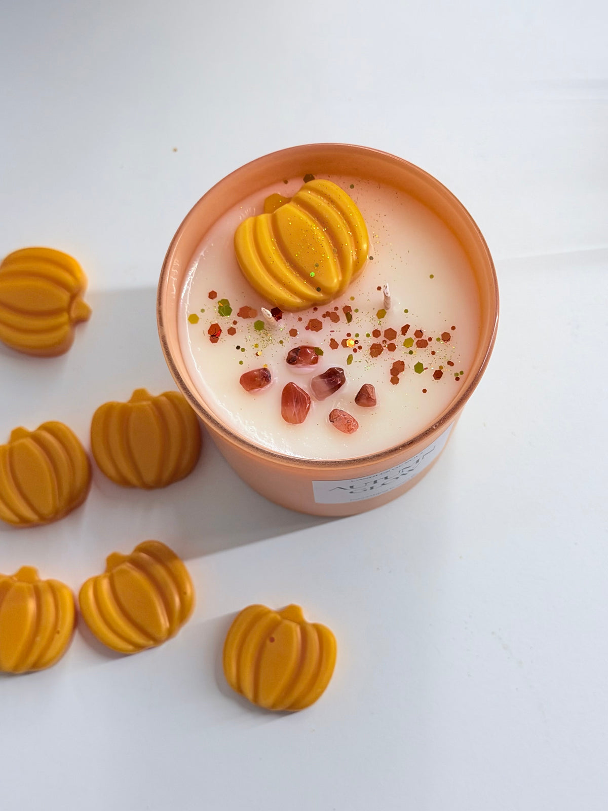 Handgegossene Herbst Duftkerze Autumn Glow Kerze mit Kürbis und Bourbon Duft
