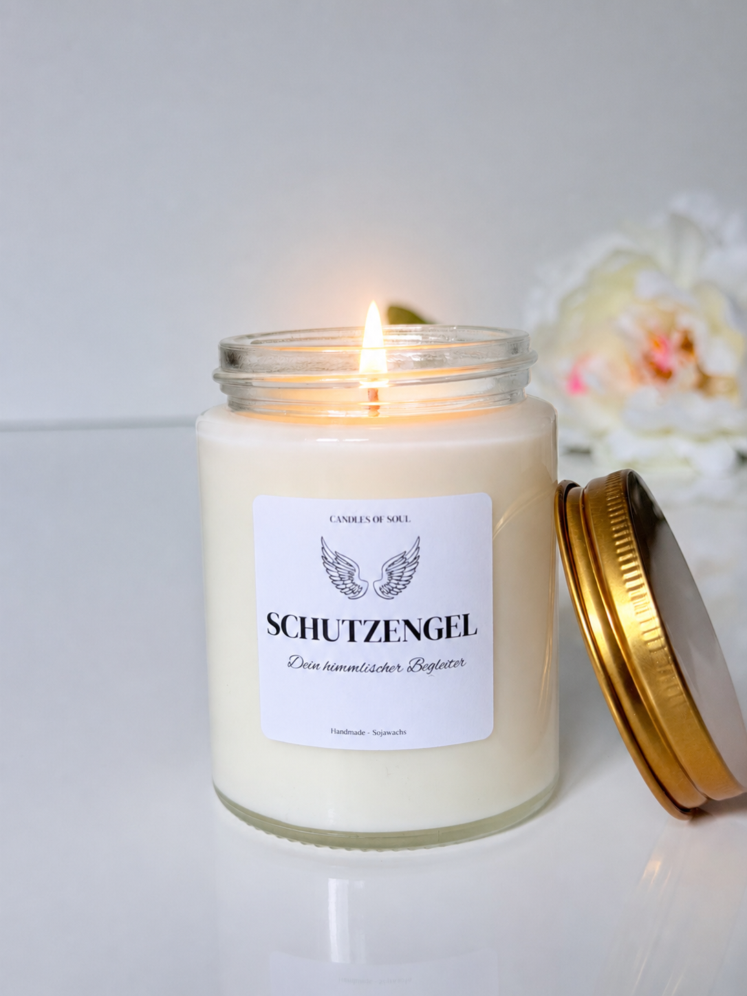 Handgemachte Schutzengel Duftkerze aus Sojawachs von Candles of Soul